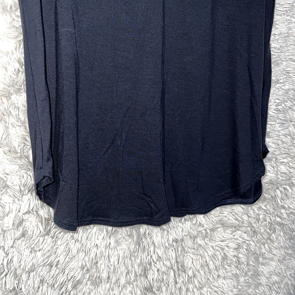 EMERY ROSE Curved Hem Tee - Picture 3 of 7